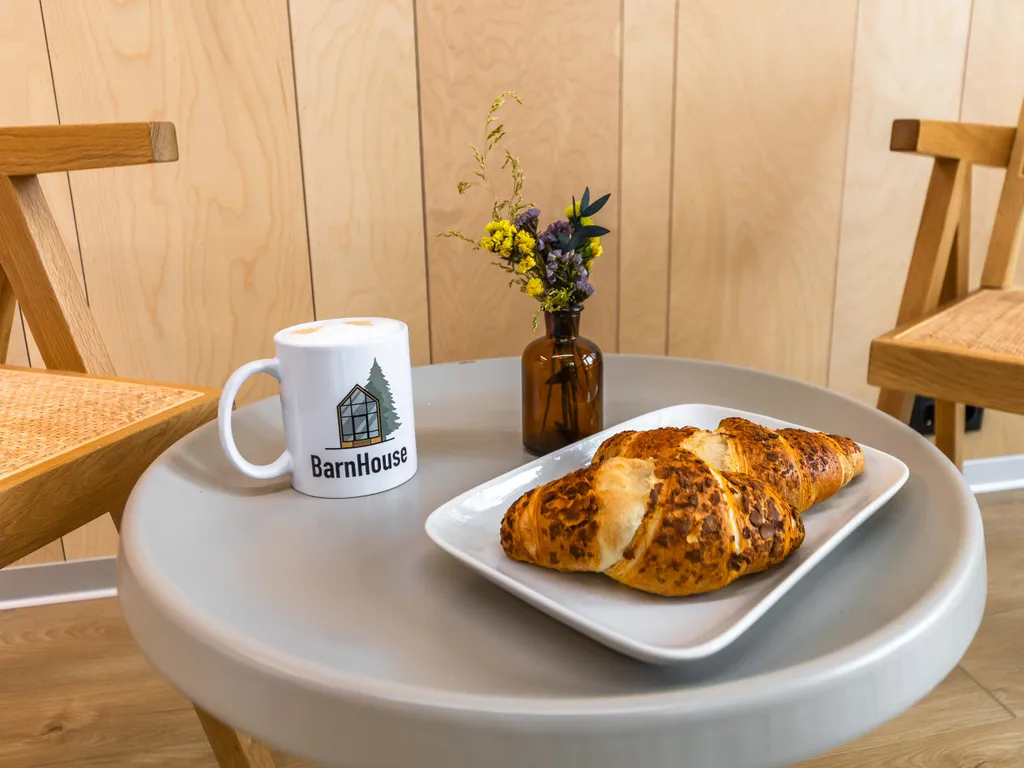 Коттедж Дом в лесу с купелью фурако и мангальной зоной (до 4-х чел) — Глубокое (Каменногорское г/п)