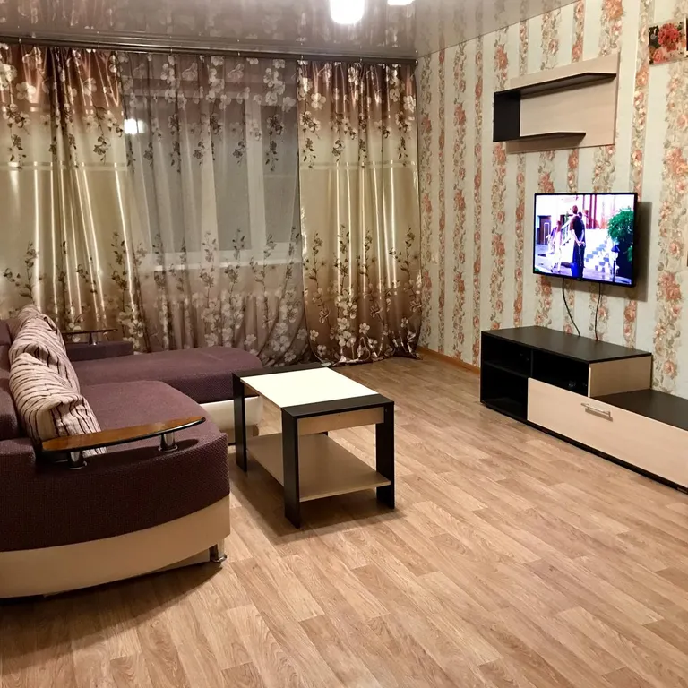 Уютная трёхкомнатная квартира — аренда посуточно в Балашов