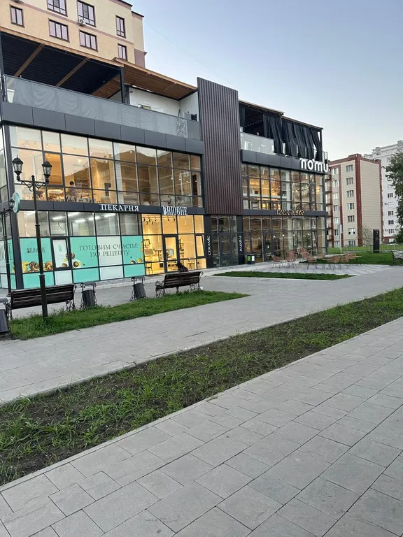 Просторная 3-комнатная квартира в тихом районе Горный