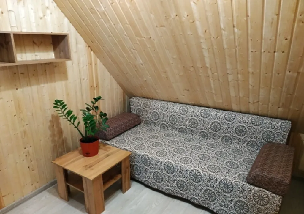 Дом возле источников