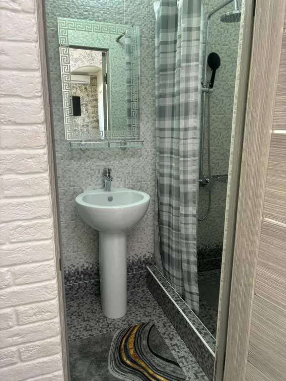 Коттедж Коттедж с отдельной беседкой — Алушта