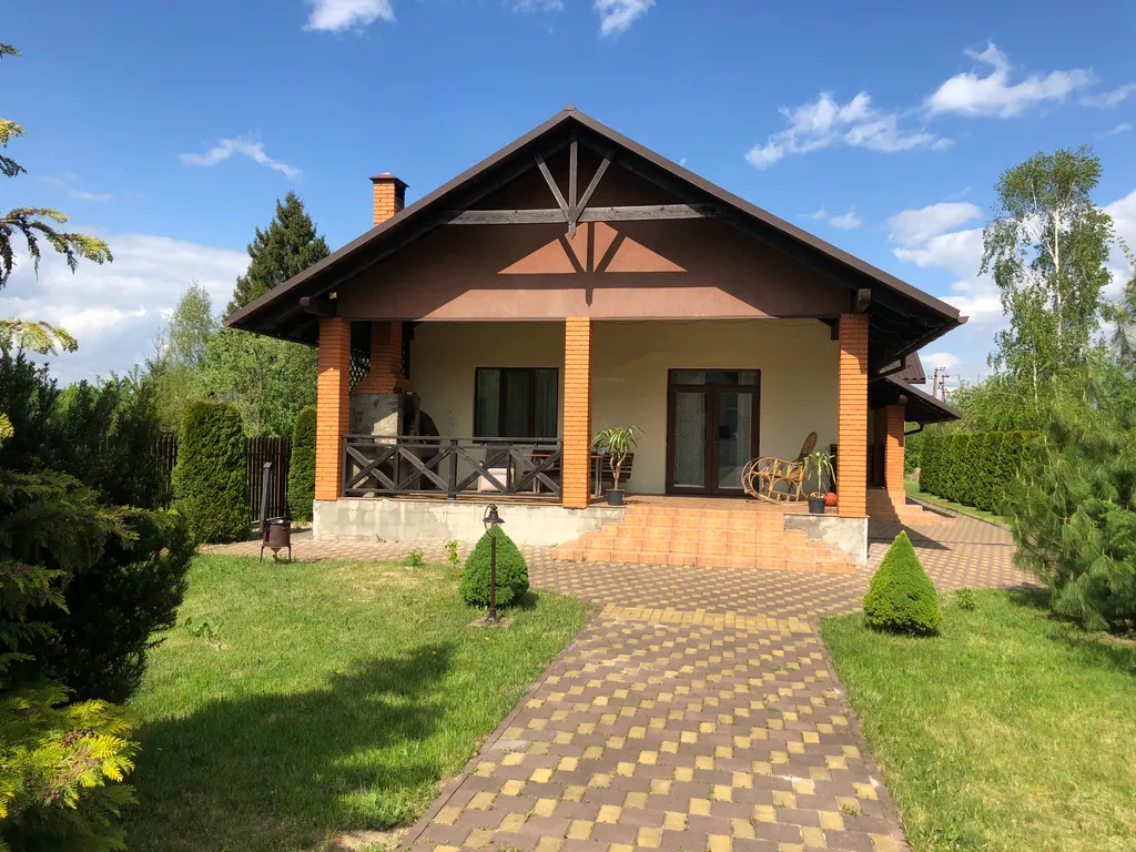 Уютный семейный дом на заливе вблизи города Брест