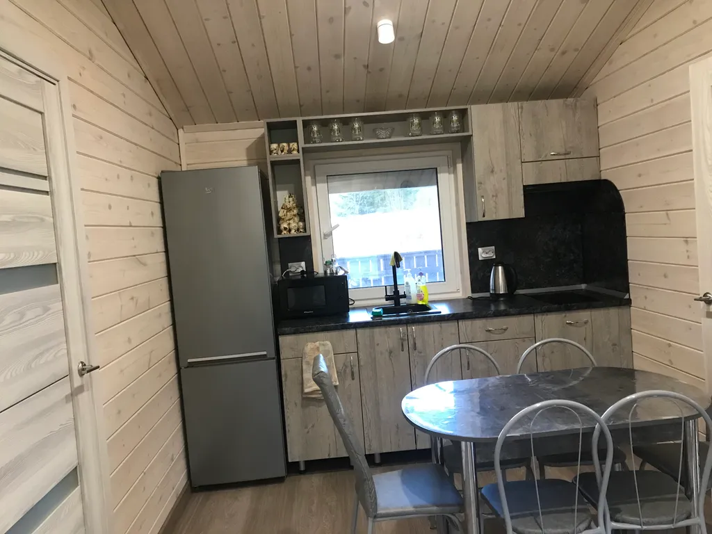 Коттедж Домик у лесного озера — Приозерск