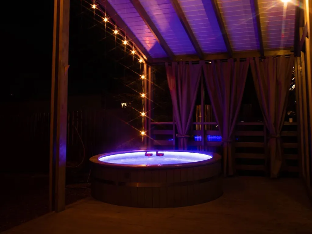 Коттедж Домик на берегу реки Охта — Агалатово