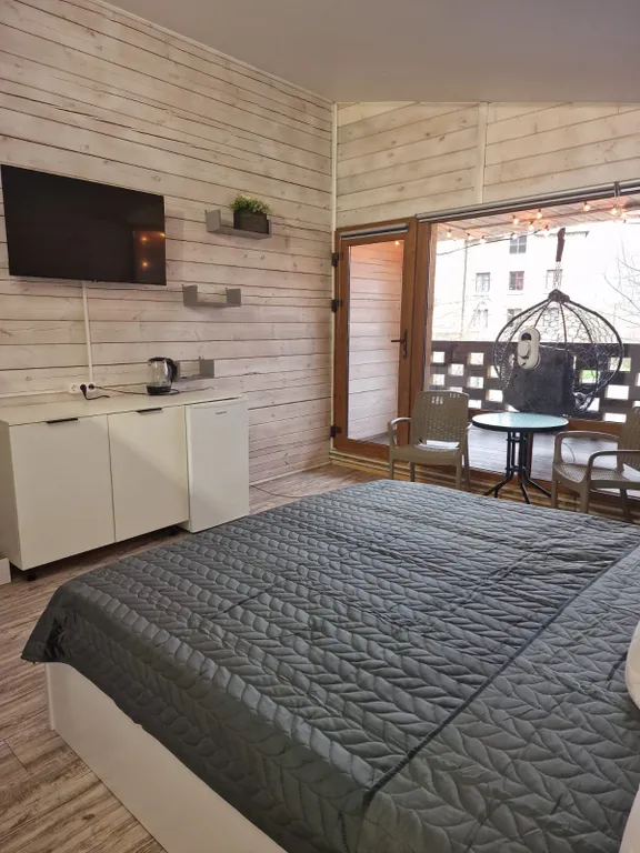 Коттедж Уютный комфортабельный гостевой дом Лада — Северская