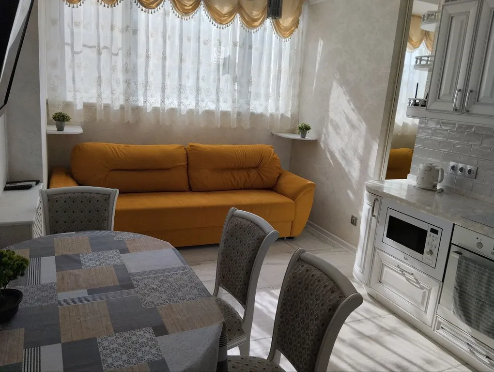 Квартира с видом на стадион