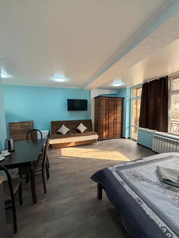 Уютная квартира с видом на горы: всё рядом