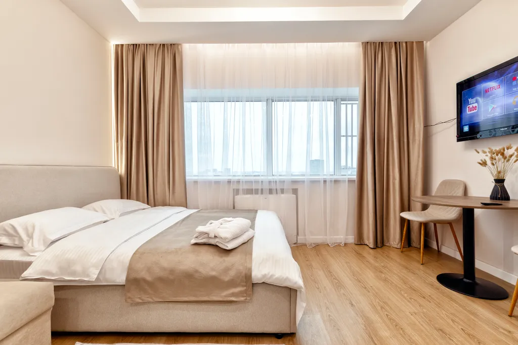 Элитная студия с панорамным видом из окна в самом центре столицы