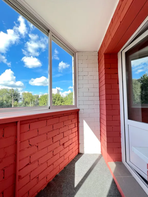 Квартира с лоджией рядом с центральным автовокзалом