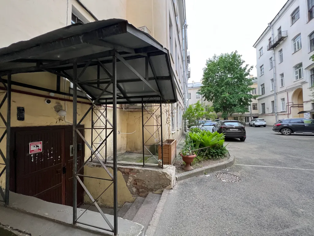 Квартира Просторная квартира в шаговой доступности  от Невского  проспекта. — Санкт-Петербург