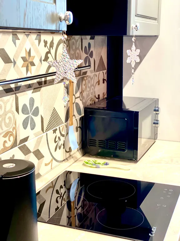 Пентхаус с видом на город. Круглая кровать+ диван