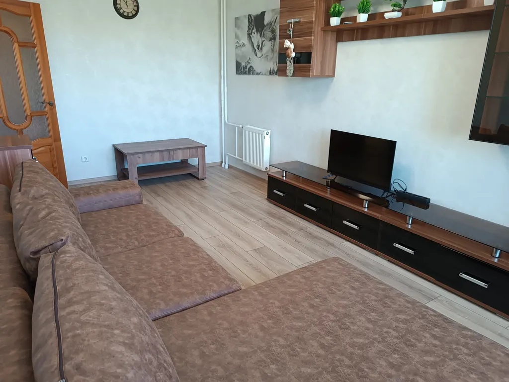 Просторная уютная двухкомнатная квартира с видом на парк