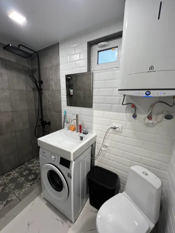 Домик с видом на лес