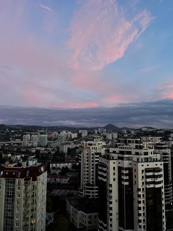 Уютная евродвушка с видом на море, горы и парк Ривьера