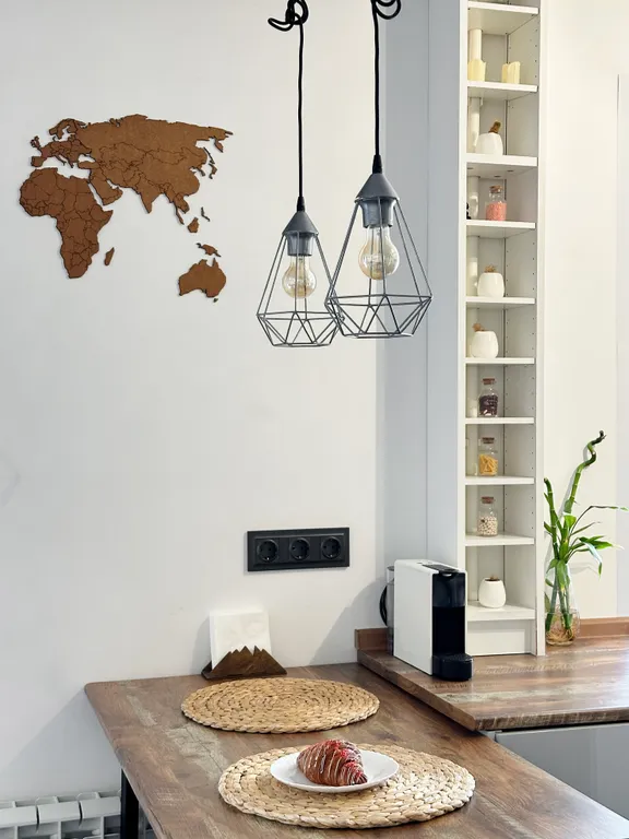 Студия с балконом в центре