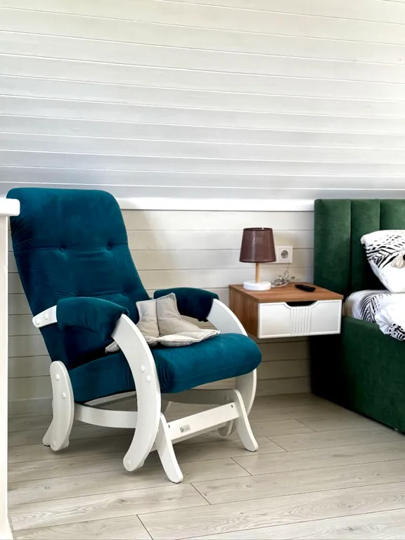 Дом-баня с большой верандой и массажной кроватью