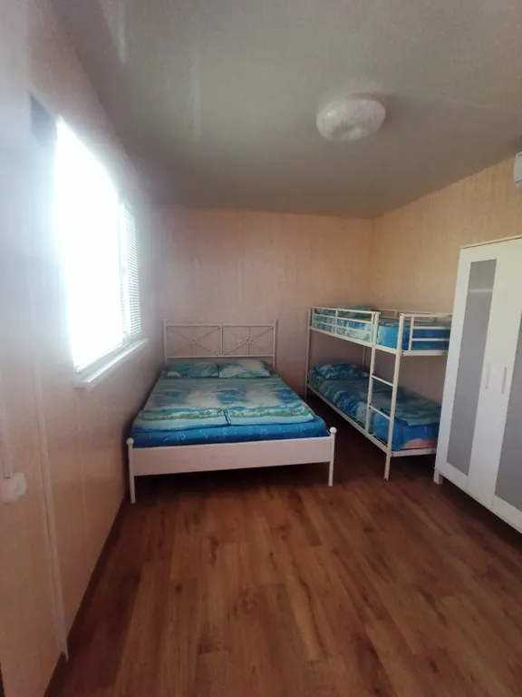 Однокомнатный домик с двухъярусной кроватью