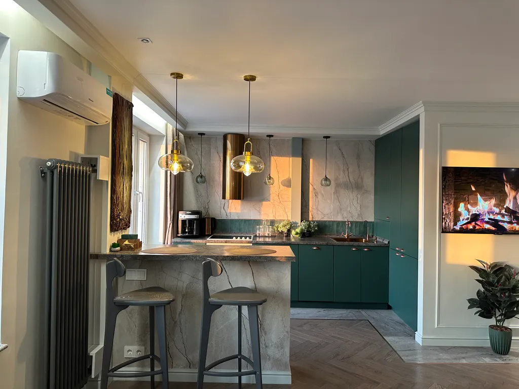 Квартира Квартира с эксклюзивным панорамным видом на набережную с 12 этажа — Москва