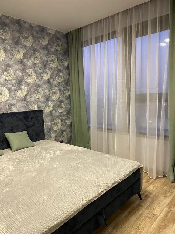 Студия в новом доме с видом на Золотой Рог