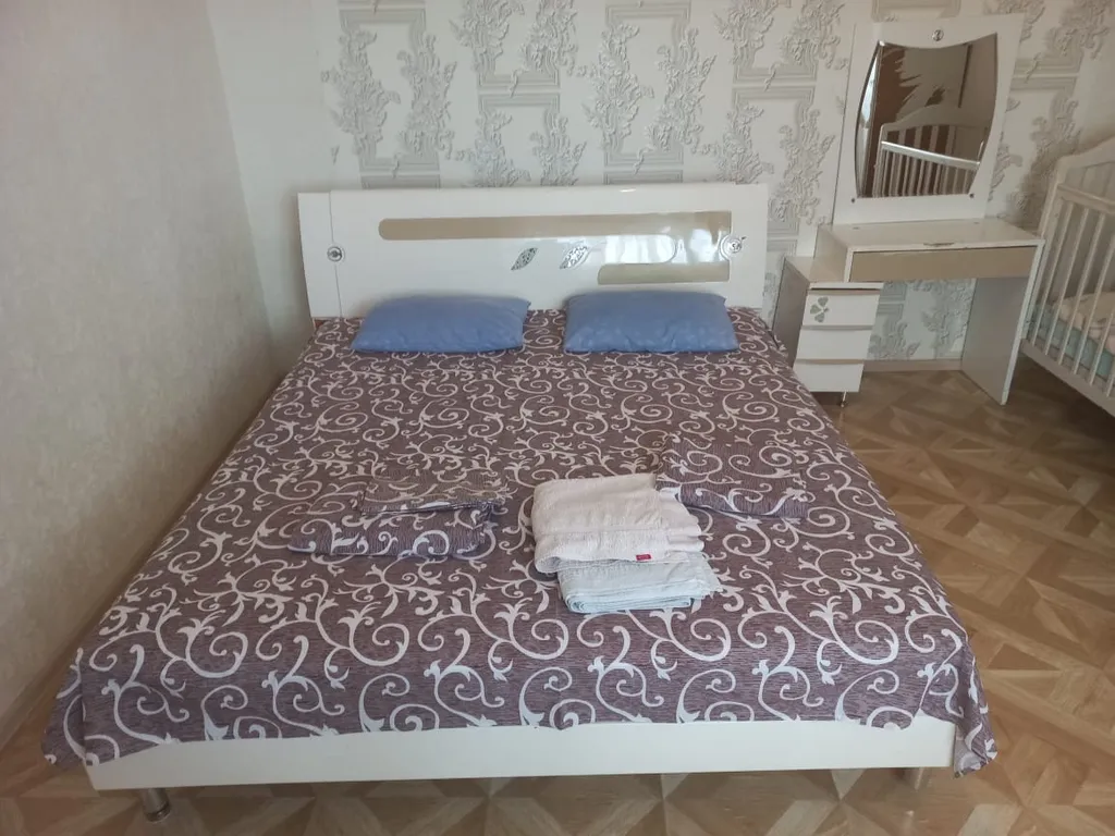 Уютная трёхкомнатная квартира город Гагра со всеми удобствами.