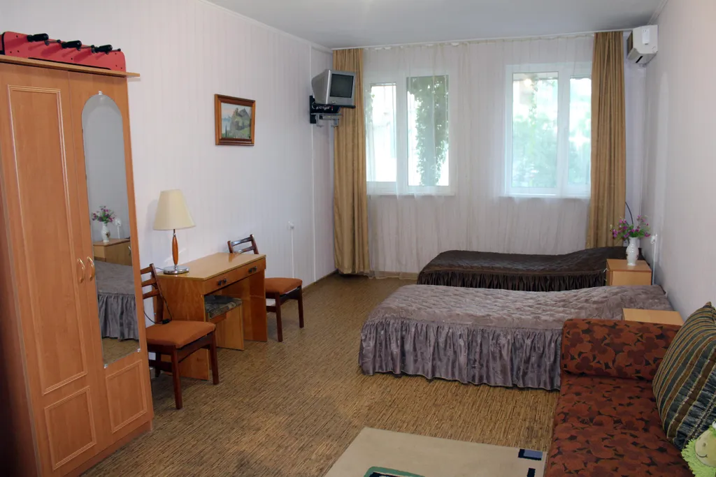 Коттедж Уютный коттедж с мангальной зоной — Судак