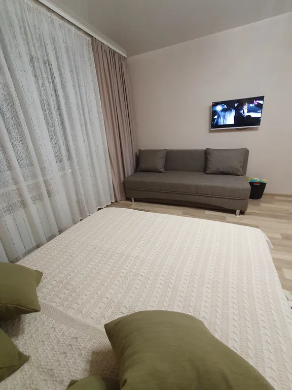 Современная студия с красивыми закатами в самом центре города