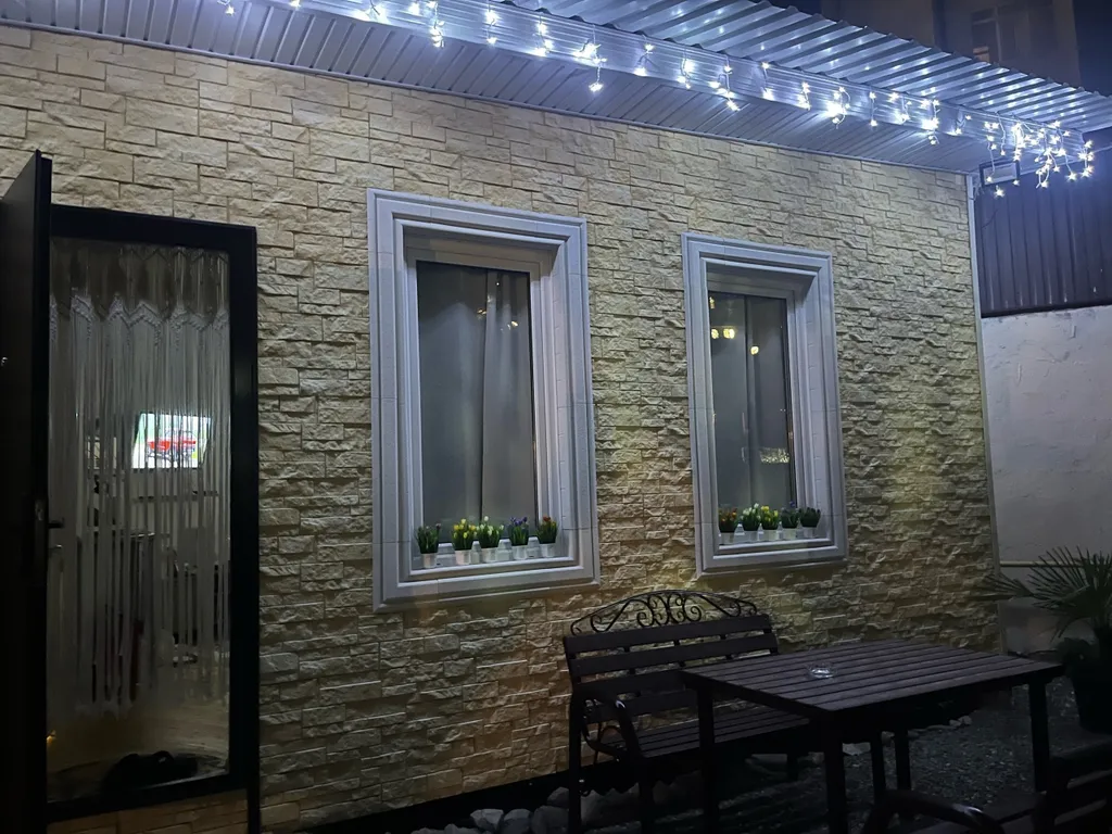 Коттедж Домик у Моря отдельно стоящий - парковка, детский уголок, зона отдыха — Адлер