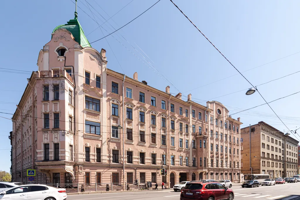 Квартира Просторная двухуровневая квартира в историческом центре — Санкт-Петербург