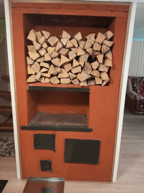 Дом рядом с озером