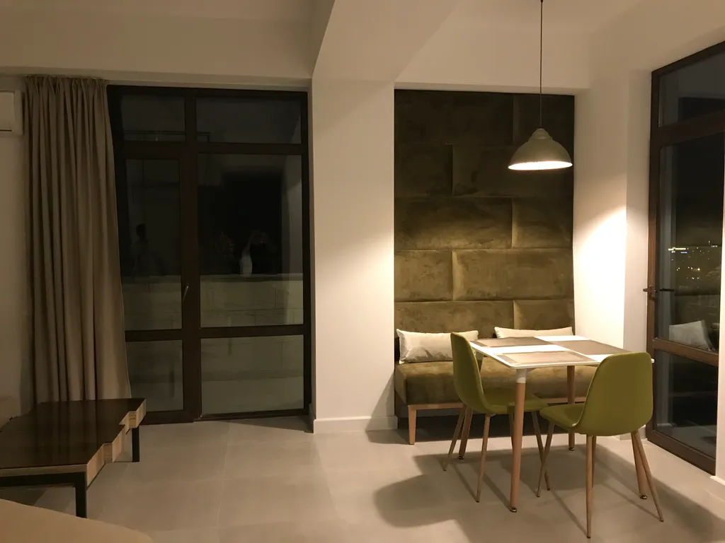 Потрясающий вид на старый Тбилиси