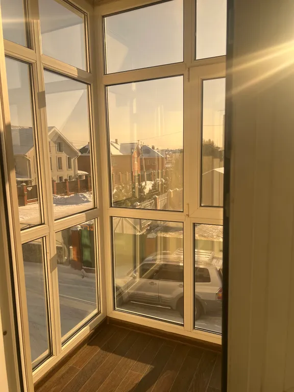 Квартира с диваном и балконом от 3-ех суток