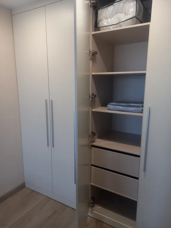 Двухкомнатная квартира после ремонта в центре у жд вокзала