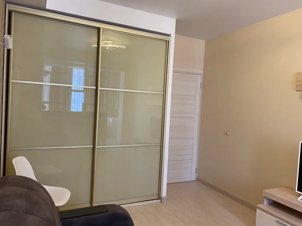 Современная уютная квартира у моря