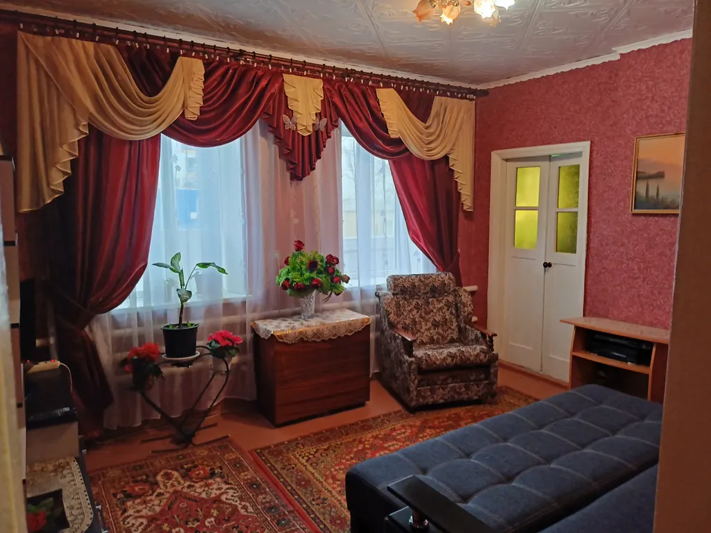 Благоустроенная квартира — аренда посуточно в Миллерово