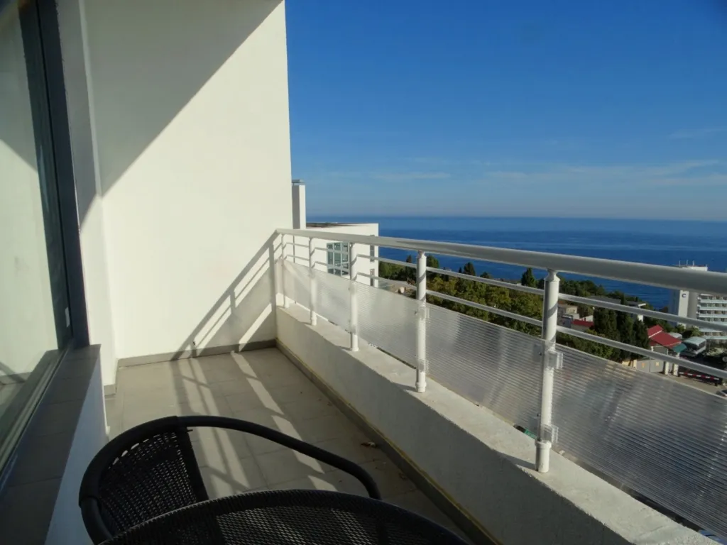 Студия с видом на Ласточкино гнездо