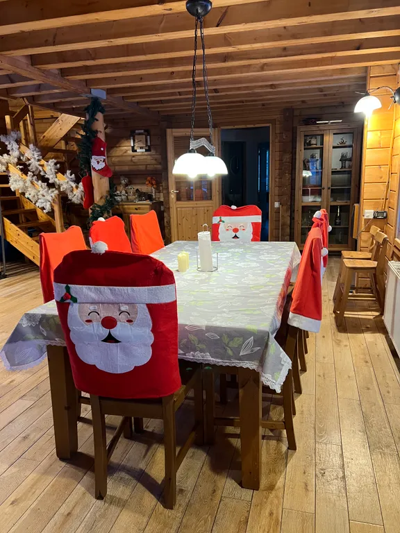 Уютный дом на берегу