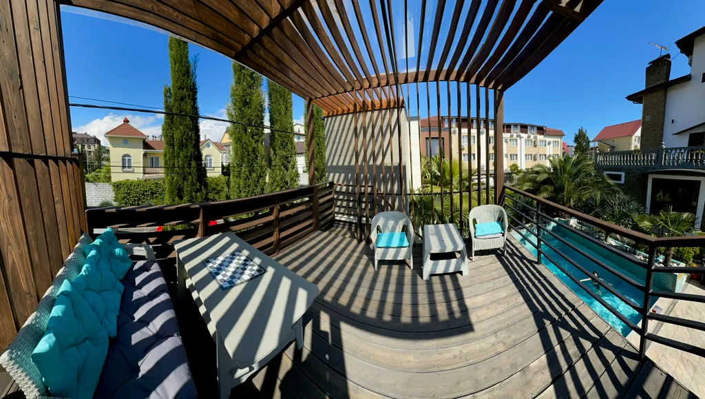 Коттедж Домик у бассейна — Сириус