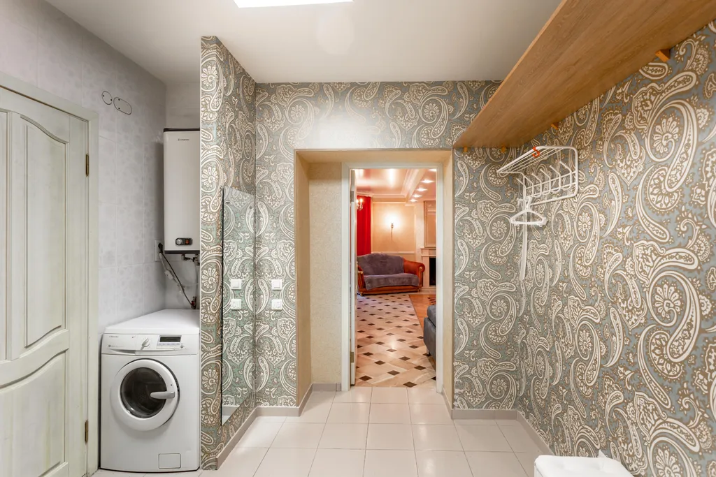 2-комнатная квартира с камином в современном доме в центре города