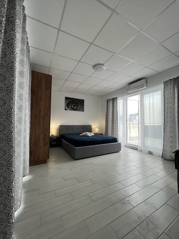 6-комнатный Дом