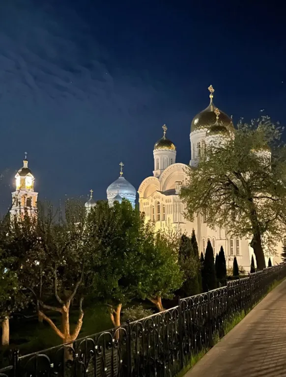 Уютная новая квартира в 7 минутах от монастыря