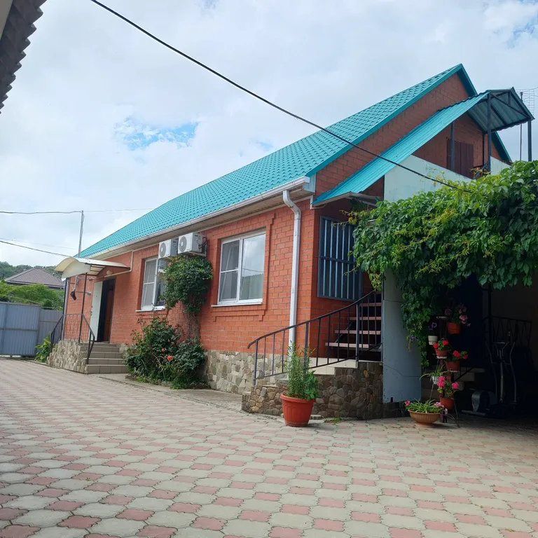 2 комнатный номер со своей кухней, кондиционером, телевизором, душем