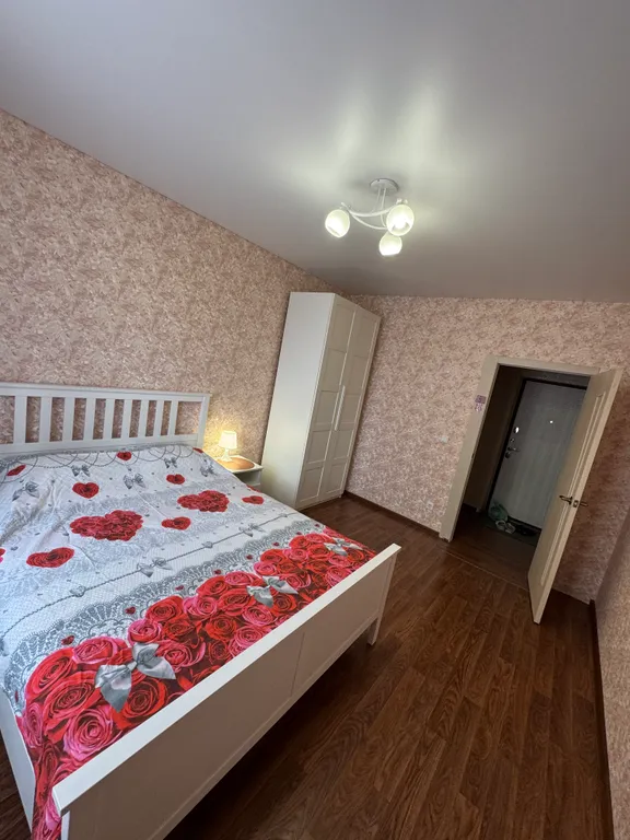 Омск Кировский у ТЦ Мега