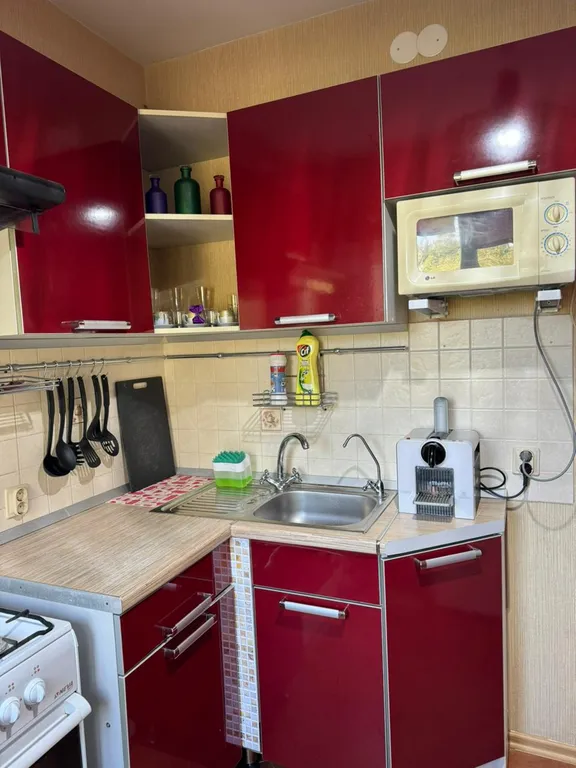 Квартира рядом с Форумом, Областная больница во дворе