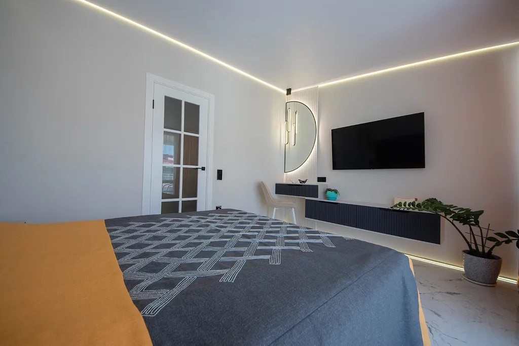 Дизайнерская квартира на берегу моря