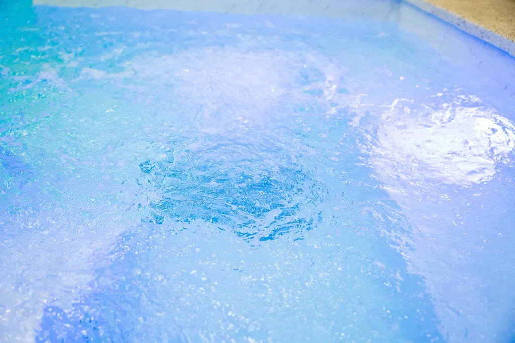 Квартира Квартира Уникальная студия со spa-комплексом и бассейном — Екатеринбург