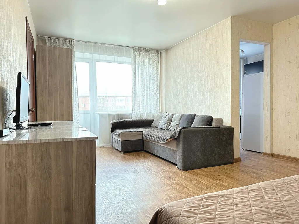 2-комнатная квартира в центре рядом с КУЗгту и РЕАцентром