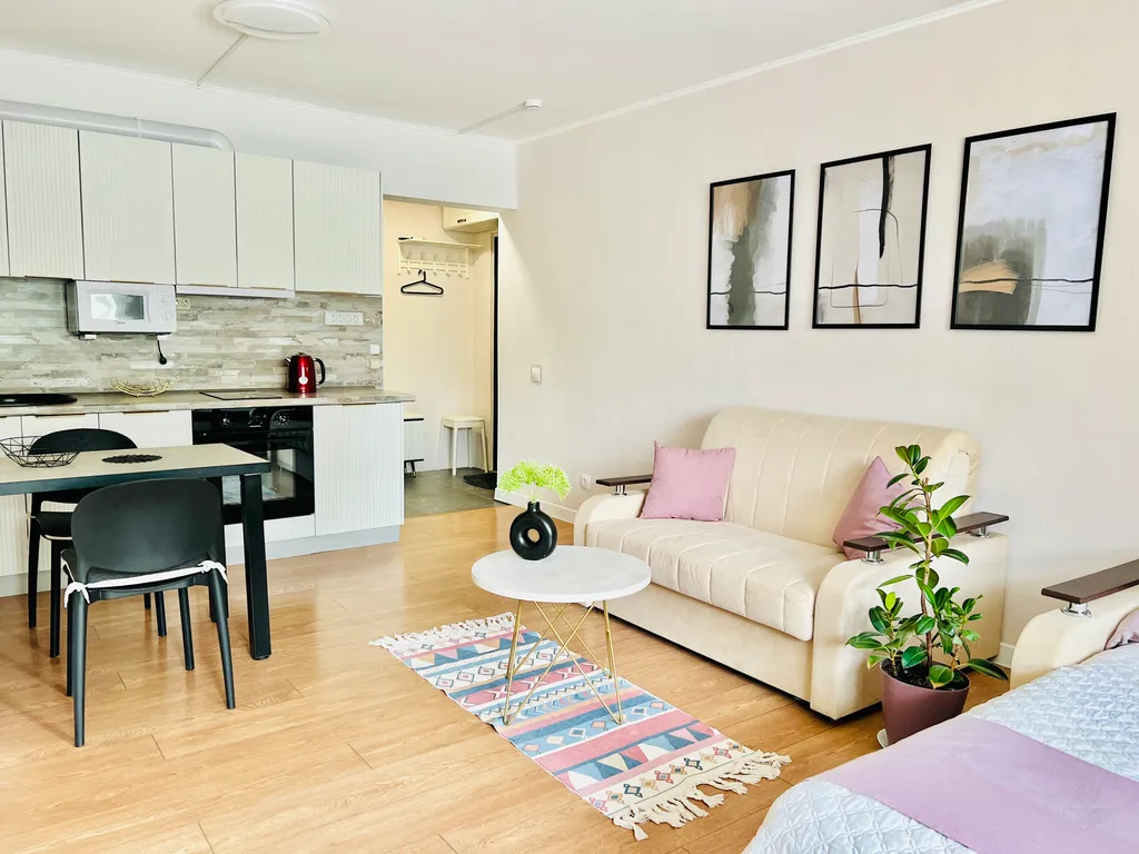 Уютная свежая квартира в центре города