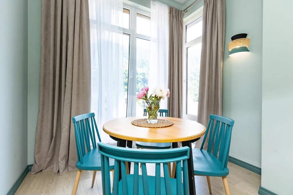 Дизайнерская квартира в центре Красной Поляны