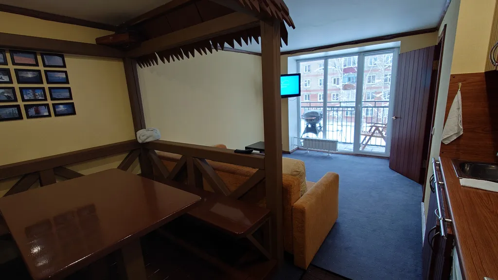 Квартира Студия 2 комнаты. 
5 спальных мест. В центре посёлка. — аренда посуточно в Шерегеш