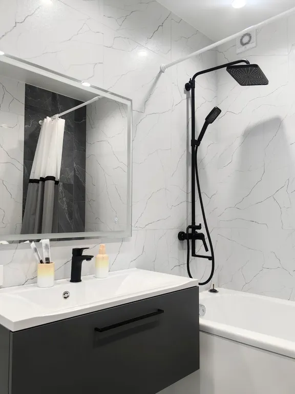 Евродвухкомнатная квартира в Октябрьском районе